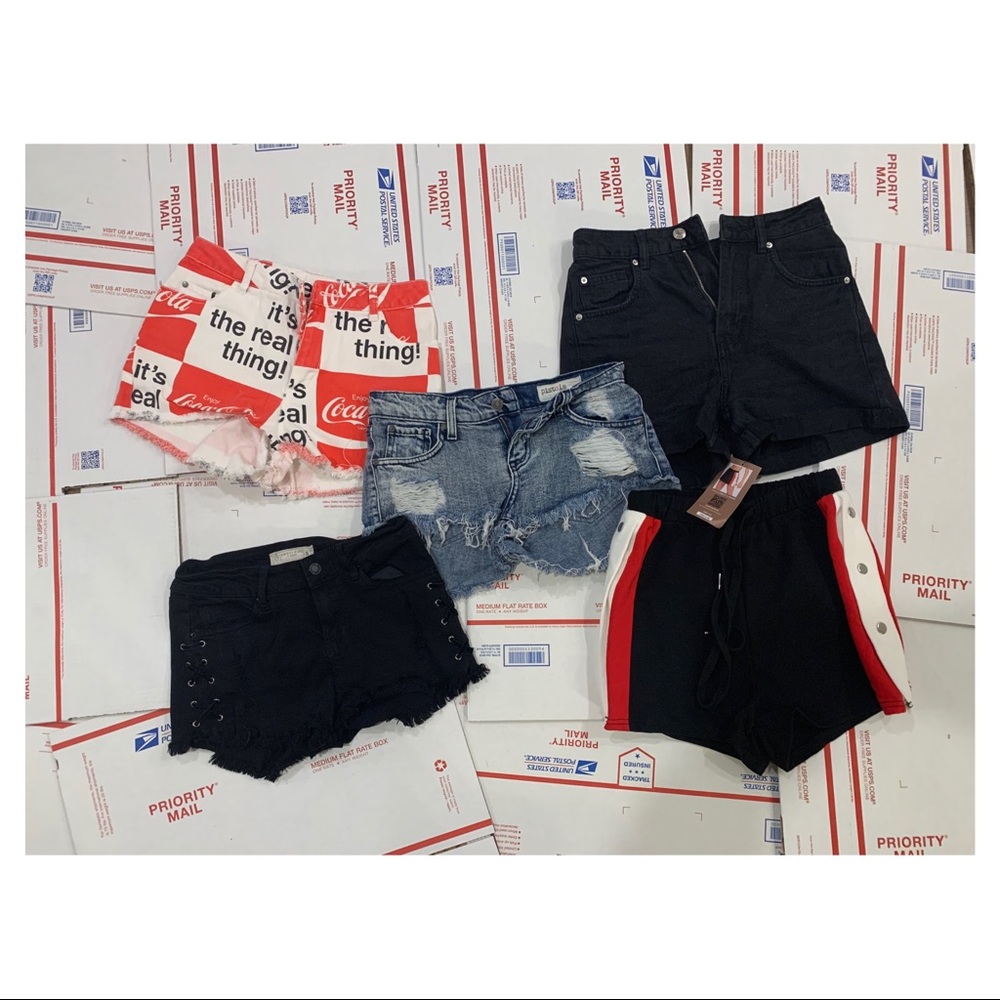(5 ITEMS) Women’s Shorts Lot Mixed Brands
